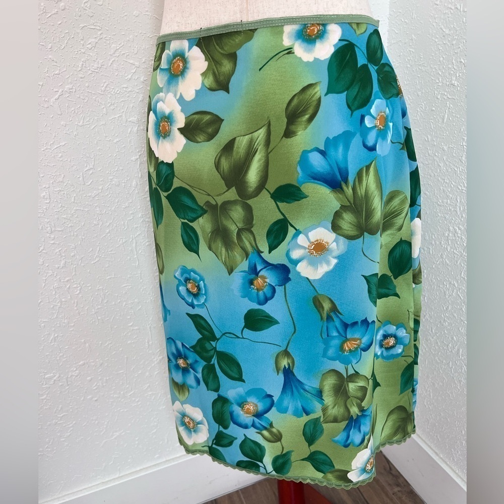VNTG Y2K Floral Midi Skirt - Picture 3 of 6